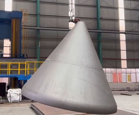 Kepala tangki kerucut industri dengan teknologi overlay clad, penekanan panas dan penekanan dingin, bersertifikat ASME untuk kapal bertekanan